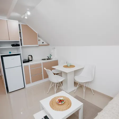 Ani Apartment