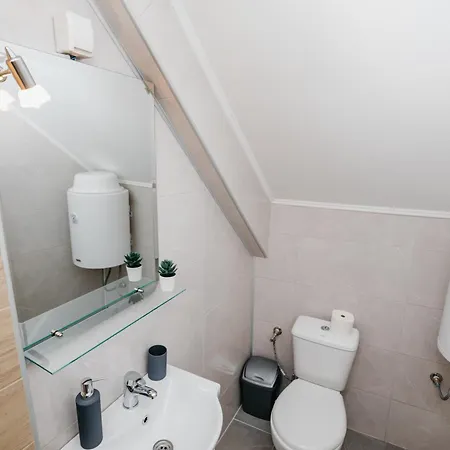 Ani Apartment